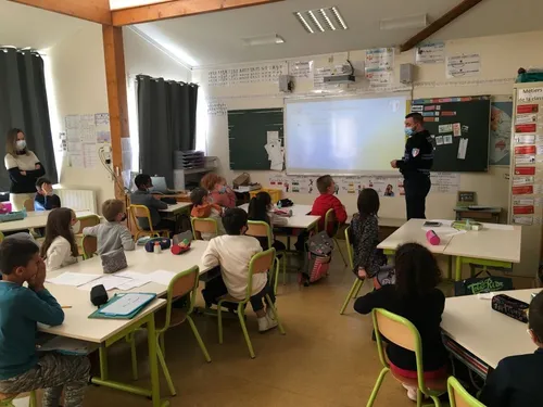 Le Lion d'Angers. Le nouveau policier municipal sensibilise les...